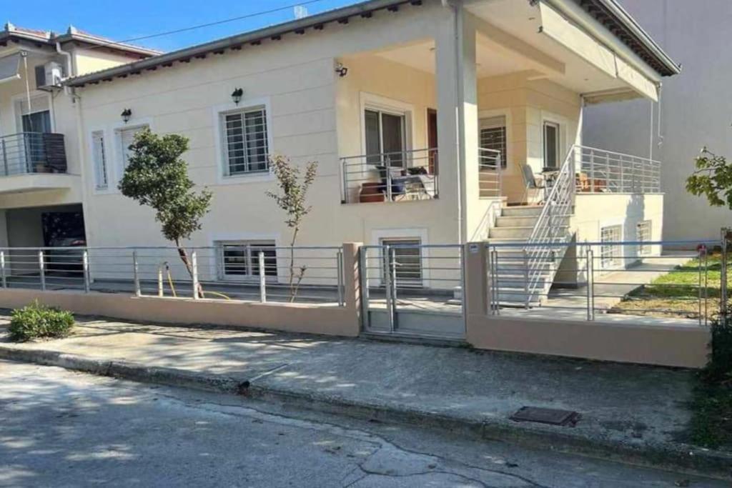 Το Σπίτι Του Μύλου Των Ξωτικών Villa Tríkala Exterior foto